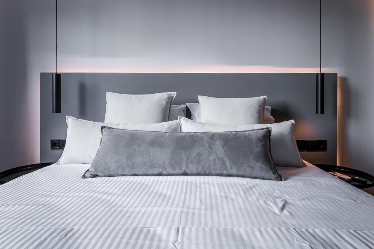 Furla Suites Athens Ngoại thất bức ảnh